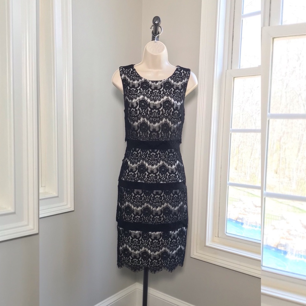 Xscape Black & White Cocktail Dress - Women’s 4